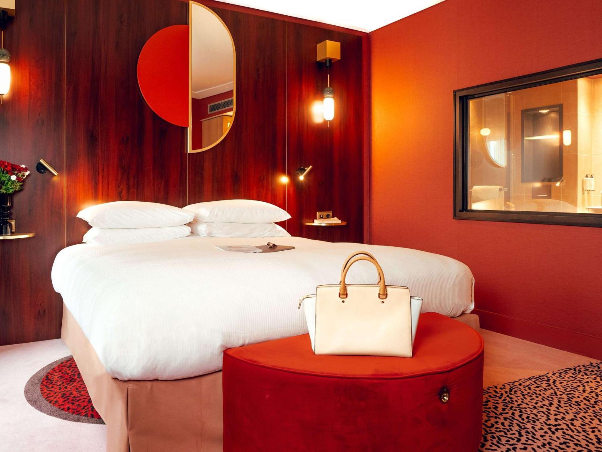 Nest Paris La Defense - Mgallery Puteaux Exteriör bild A room at the Mandarin Oriental Paris